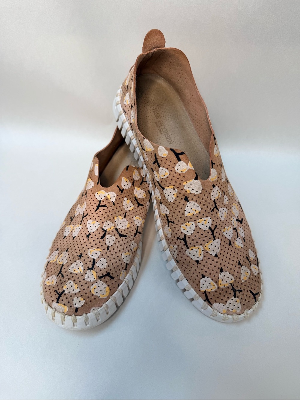IIse Jacobsen Tulip 139 Adobe Rose Floral Slip On Sneakers Shoes Fabric Comfort